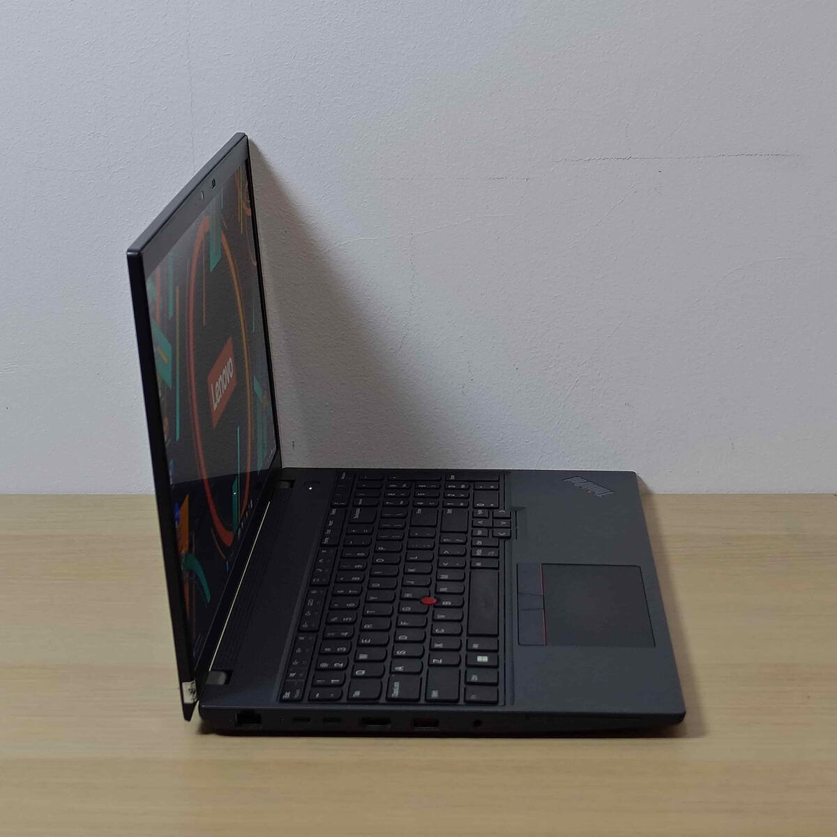 Lenovo Thinkpad L15G3 Samping Kanan Lenovo Thinkpad L15G3 Samping Kanan Butik Laptop