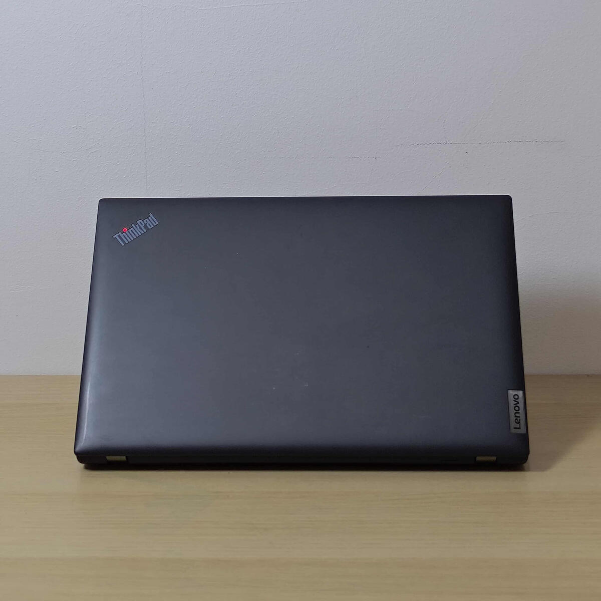 Lenovo Thinkpad L15G3 Belakang Tengah Butik Laptop